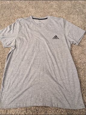 Men's adidas Heather Gray Ultimate 2.0 Short Sleeve Crew Neck Tee Size Large EUC